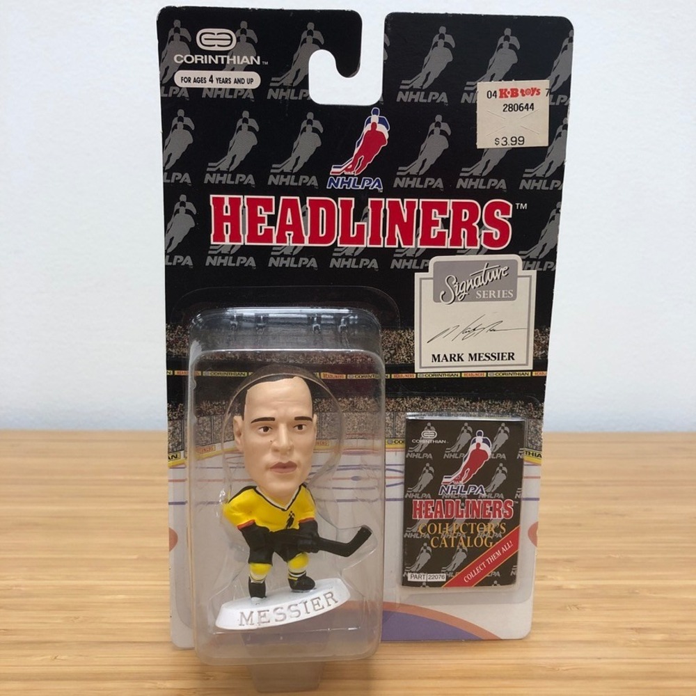 Corinthian Headliners Mark Messier NHL Figure Unisex Yellow 1996 NHLPA